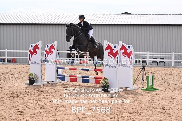 BPP_7568 - CLASS 15 FRI Senior 1.05m Open