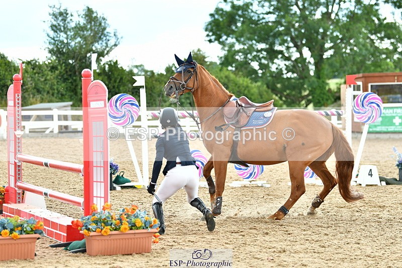 230721A-142632-06916 - Cls 22, 1 Star Gold 1.30m