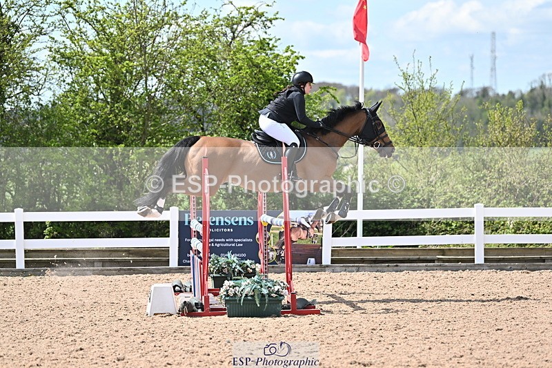 240418A-140224-03693 - Cls 13, 1 Star Bronze Tour 1.10m