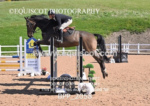 BPP_2058 - CLASS 3 - FRI - Senior British Novice/90cms Open