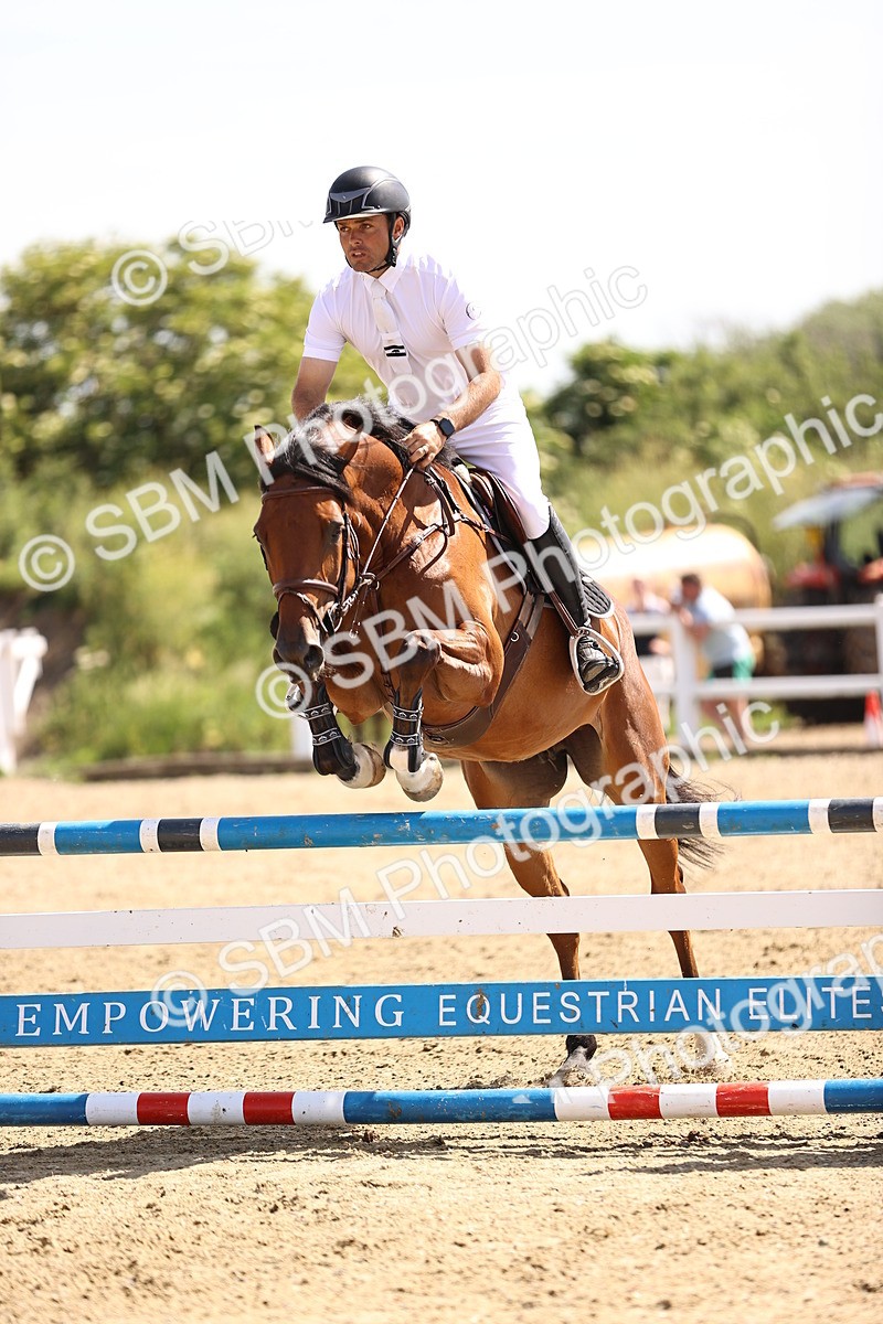 SBM_003822