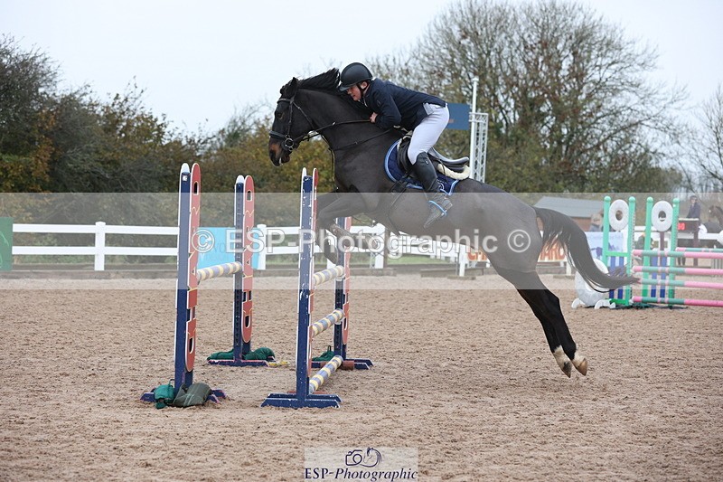 231112A-123745-04094 - Cls 19 Snr 1.05m Open