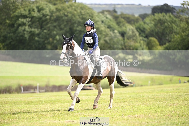 240825X-115610-32649 - 70cm XC 11.00 to 12.00