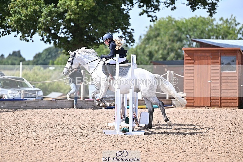 250826-143952-00019 - Clear Round and 60cm