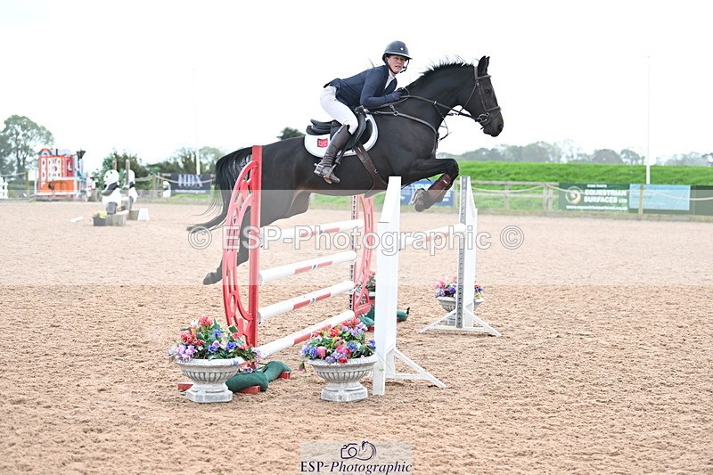 231013A-125756-02265 - Cls 8 Blue Chip Power Jump Off and Presentations