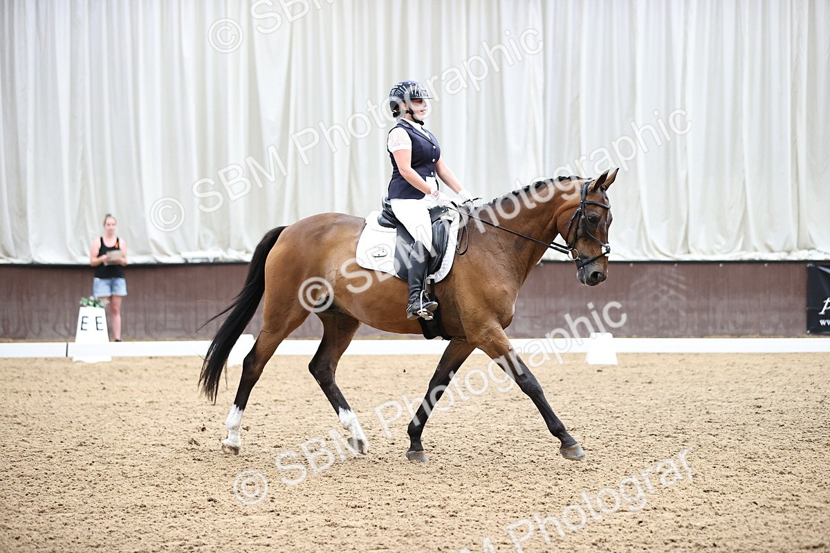 SBM_002010_Novice 4 - 11151322 - Jade