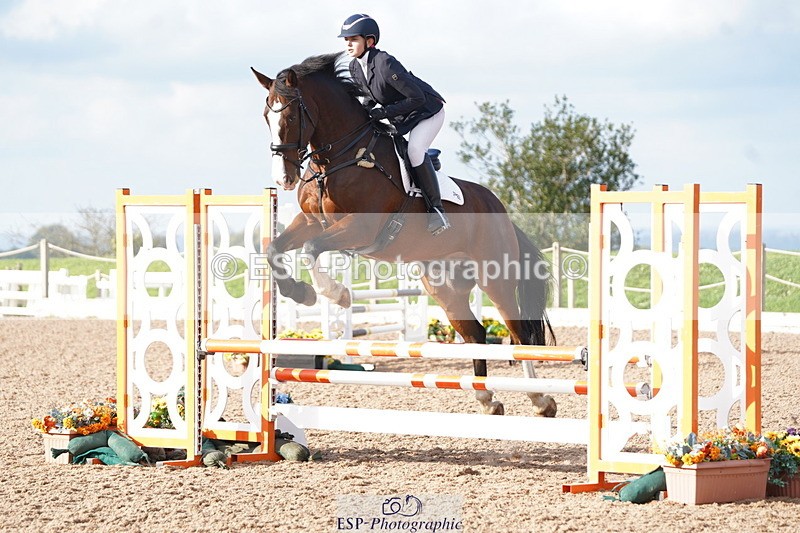 241005A-093804-04305 - SAT Cls 8 Snr British Novice & 90cm Open