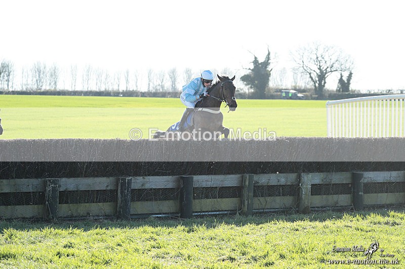 PtP 210326 999 - VWH Cirencester Races 21/03/26