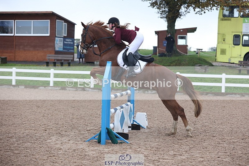 231112A-100015-03164 - Cls 17 Blue Chip Novice Winter Qualifier