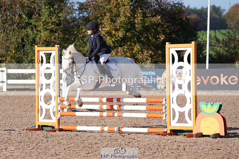 251025-112241-00183 - Chard 25th & 26th Oct BS Juniors/COH/Club/schools unaffiliated showjumping