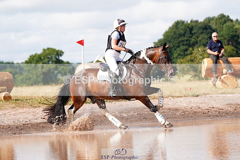 250803A-163026-17193 - Q-758-Caroline.Hutchens-CLOGORROWS.SOCKY