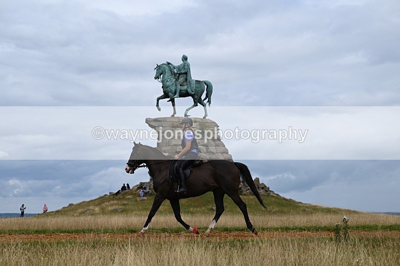 DSC_6224 - Time at Statue 12:17 to 12:44