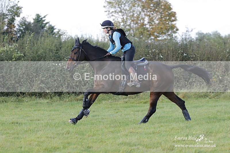  WWHT 171021 4067 - Open (1.00m)  17/10/21