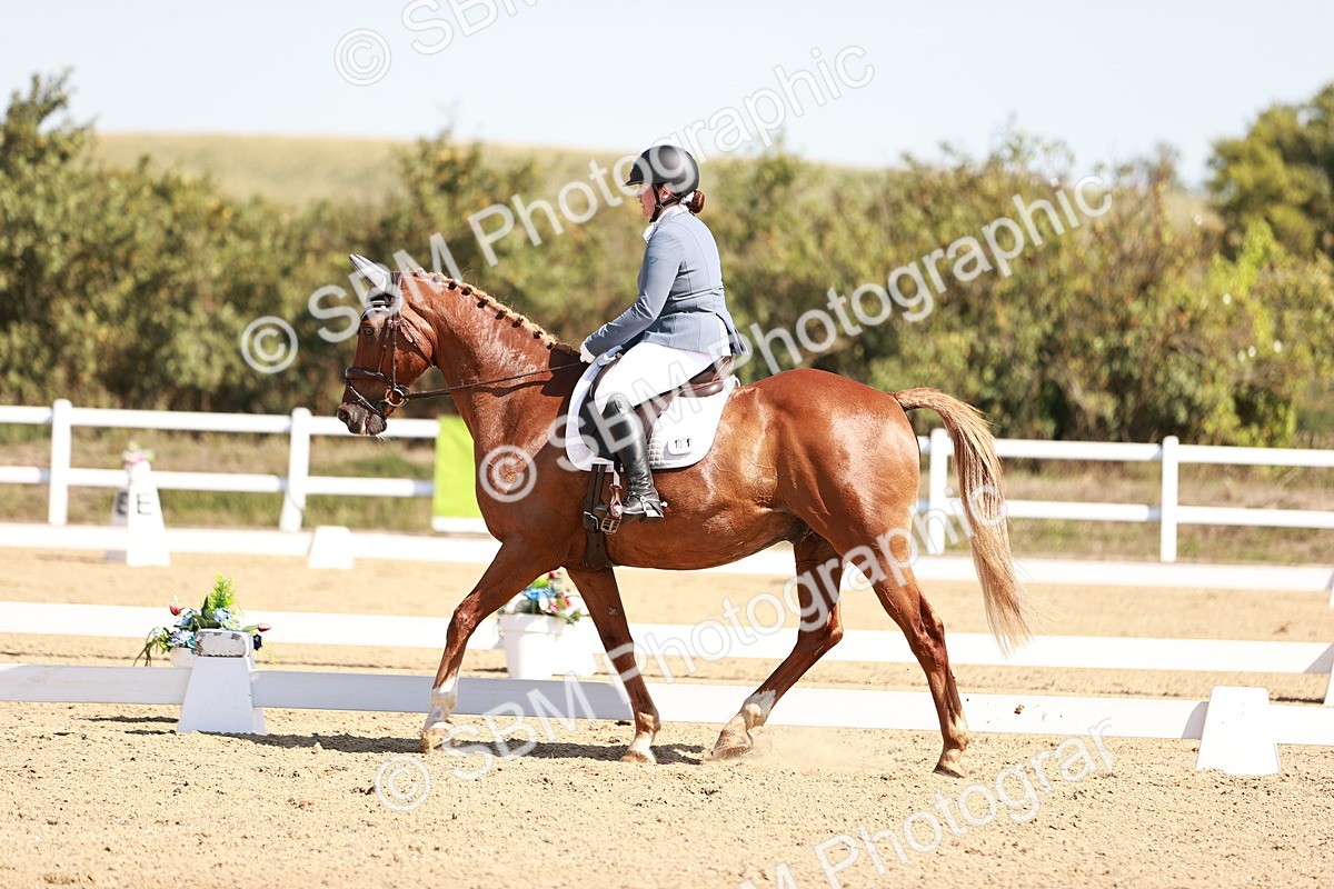 SBM_004526 - Class 12 - Novice 5 - 10.31-11.41