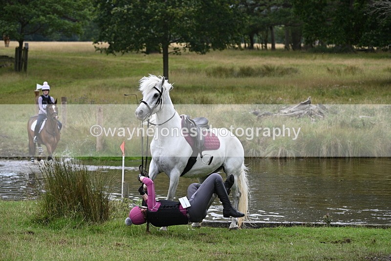 WJ7_3195 - Time at Water 12:15 to 12:50