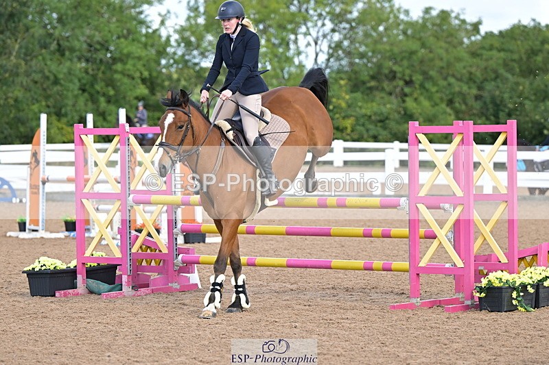 240912A-095742-00846 - Cls 8 Snr British Novice and 90cm Open