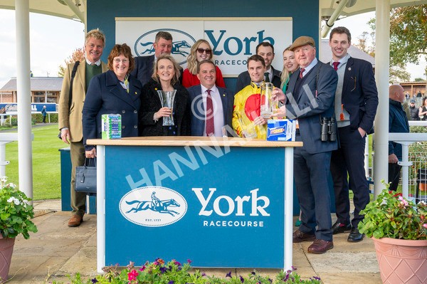 111024-Race 5-Vince LAmour-7281 - Race 5 3.45pm Copper Knight - Winning Most Horse At York Handicap