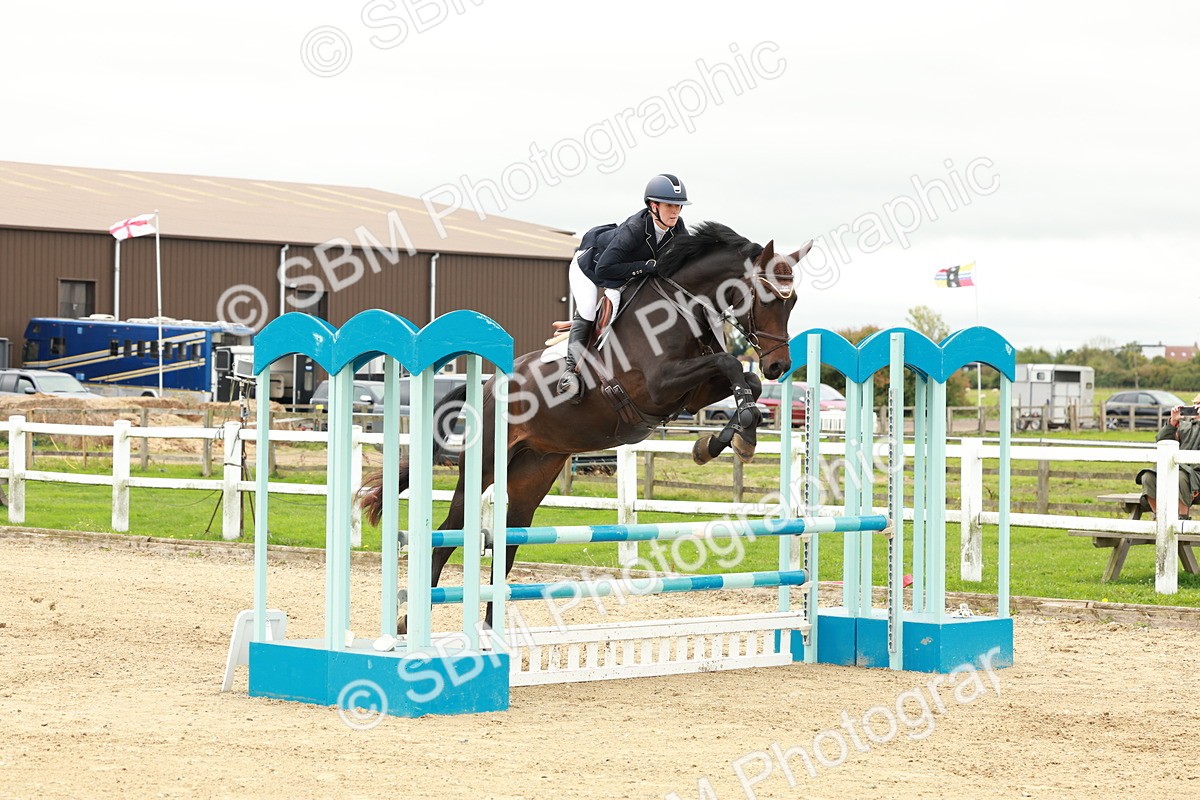 1I0A6835 - Class 2 - Senior British Novice