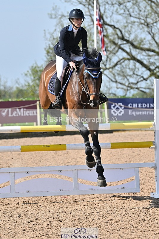 240509A-104535-00976 - Cls 8 Foxhunter