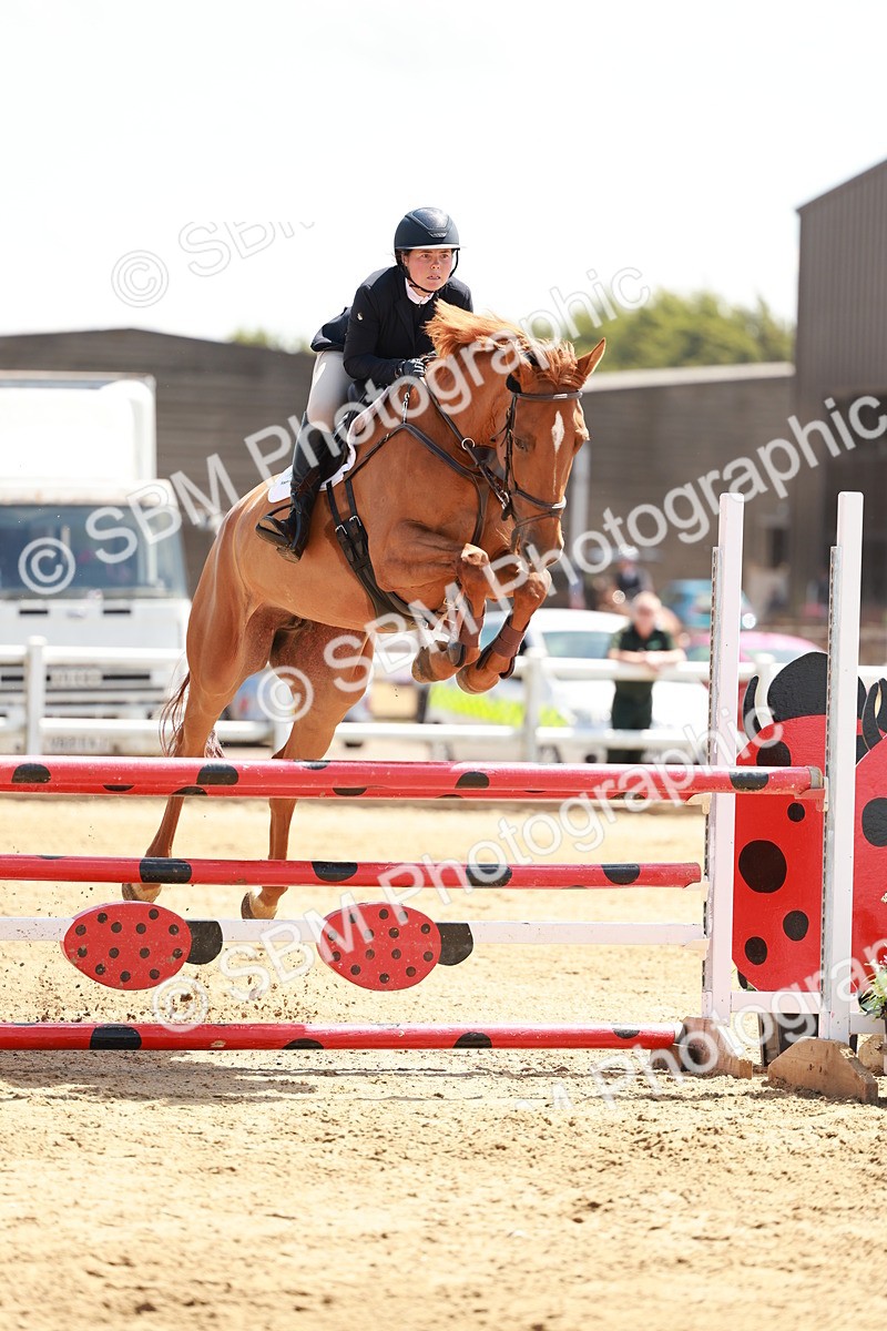 SBM_007450 - Class 3 - Senior Newcomers - 1.10m Open