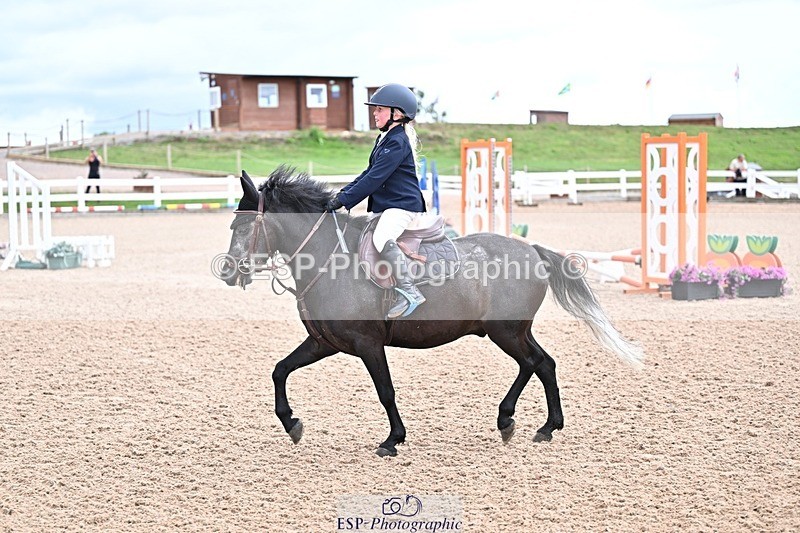 250729-143128-00006 - Clear Round and 60cm