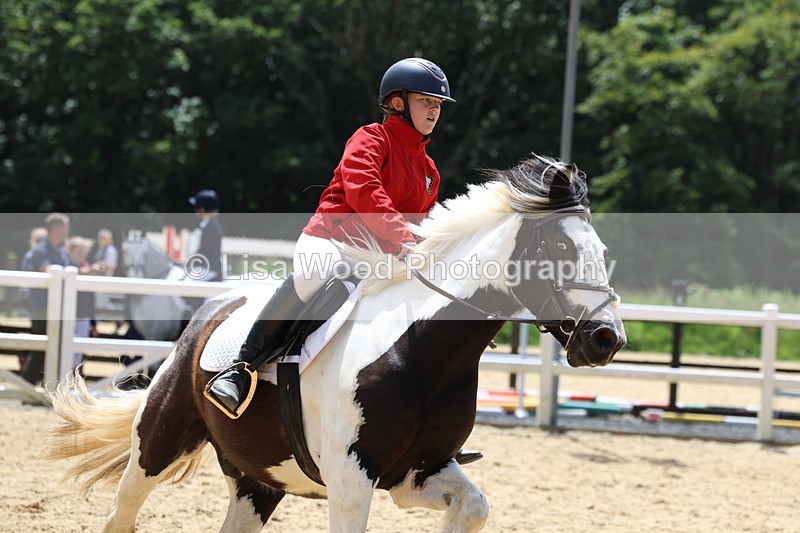 3E7A2592 - Class 4: 70 -75cm Part B