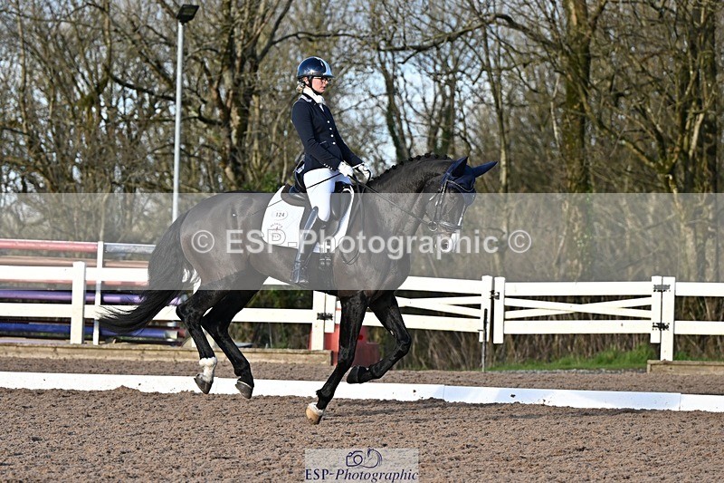 241214-135929-02688 - 124-isobel.goodwin-Milano.van.hof.olympia