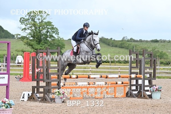 BPP_1332 - CLASS 10 SAT Senior BritiNovice/ 90cm Open