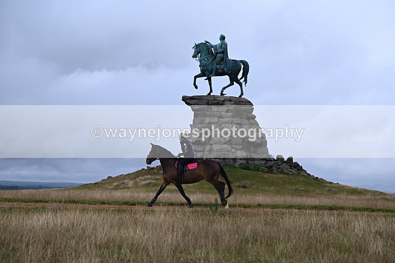 DSC_3930 - Time at Statue 14:56 to 15:05
