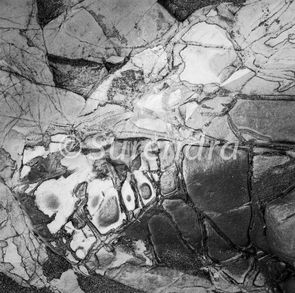 Eroded Rocks # 15D - Eroded Rocks  自然に老化を重ねた岩石