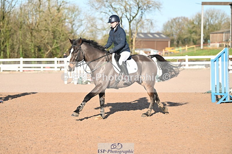 231210A-130933-02498 - Cls 20 Newcomers & 1.10m Open