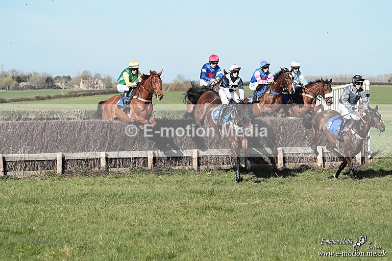 PtP 210326 687 - VWH Cirencester Races 21/03/26