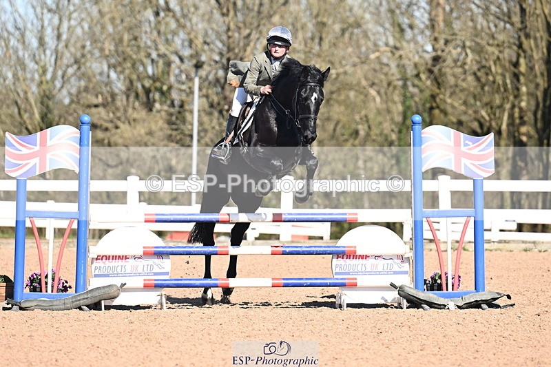 260318B-103424-00122 - Clear Round & Brit Nov 90cm