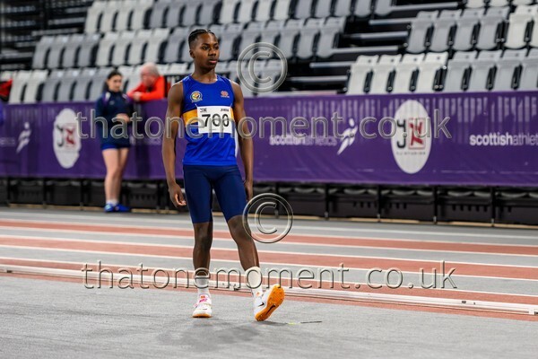 AgeInd25SAT-917661 - Field Male