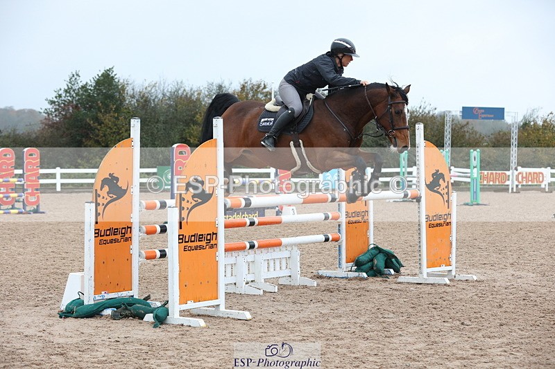 231112A-125830-04301 - Cls 19 Snr 1.05m Open