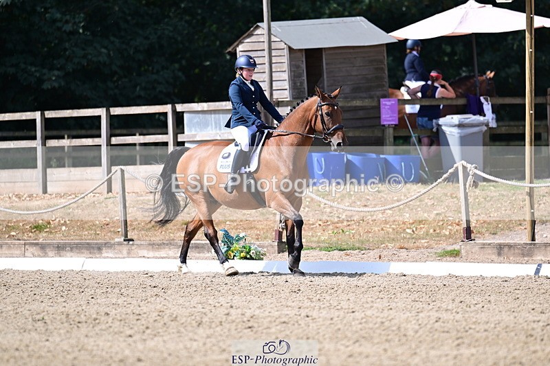 260802A-104936-05411 - Novice Silver break - break