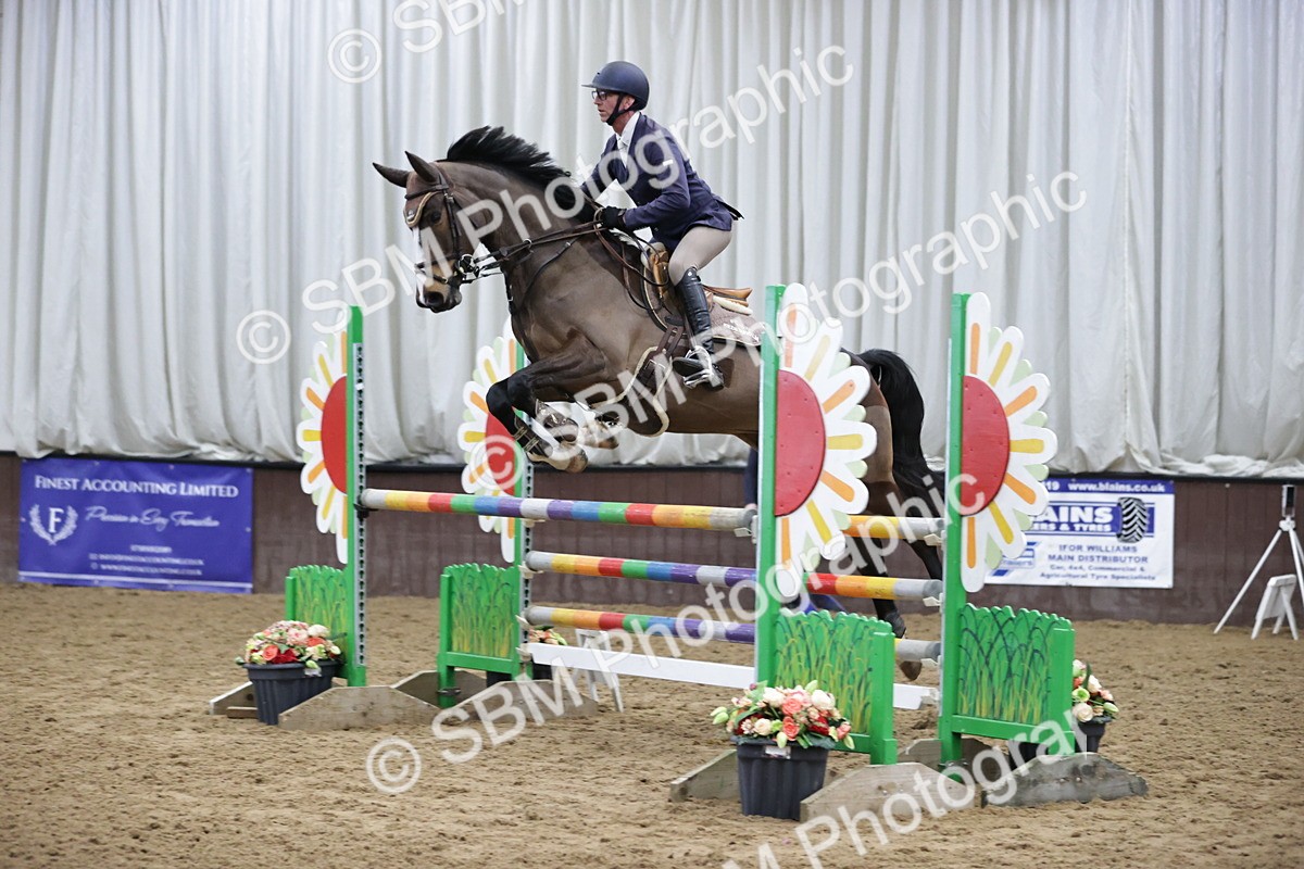 SBM_001476 - Class 4 - Senior Newcomers/ 1.10m Open