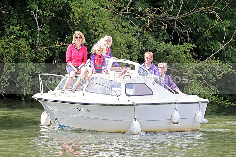 140706 SUZY-JO WT7A9931 - HENLEY ROYAL REGATTA - SUNDAY 6th July 2014