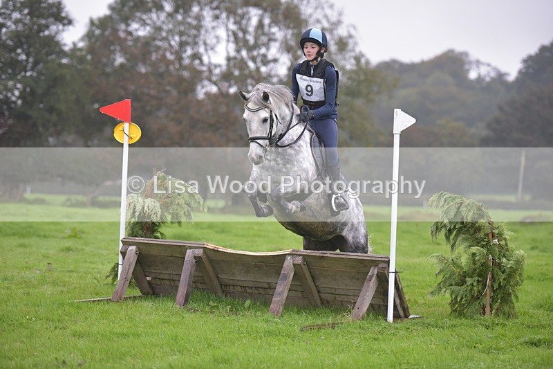 RAY_9185 - Class 1: 65cm: Ski Jump