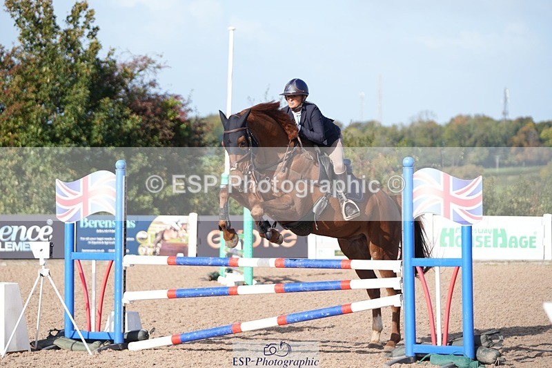 251004-102805-01781 - Cls 15 British Novice and 90cm Open