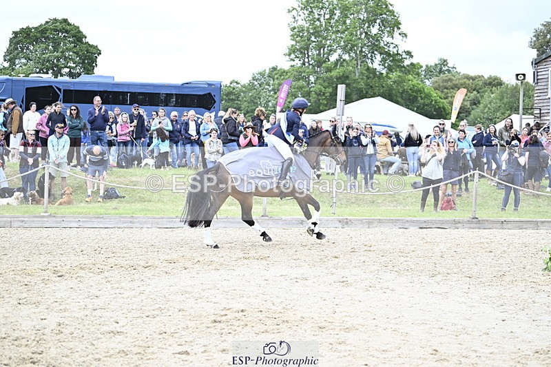 250525A-161701-18699 - Presentations Section C CCI 2 Star Long