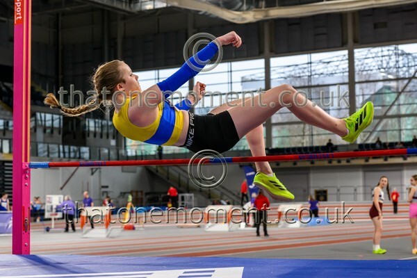 CEREL-916847 - Field Female