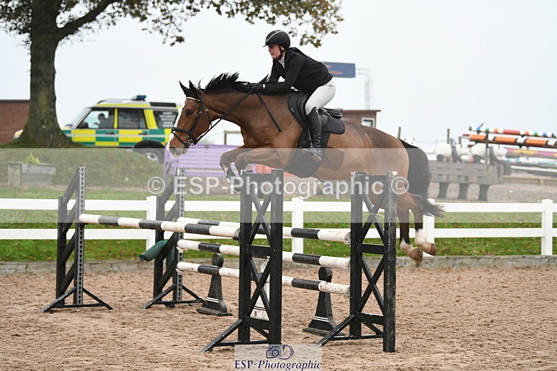 241103A-105457-07617 - SUN Cls 21 Snr Newcomers and 1.10m Open