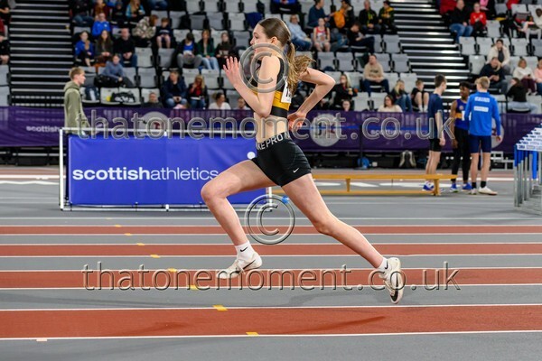 AgeInd25SAT-917948 - Track Female Set One