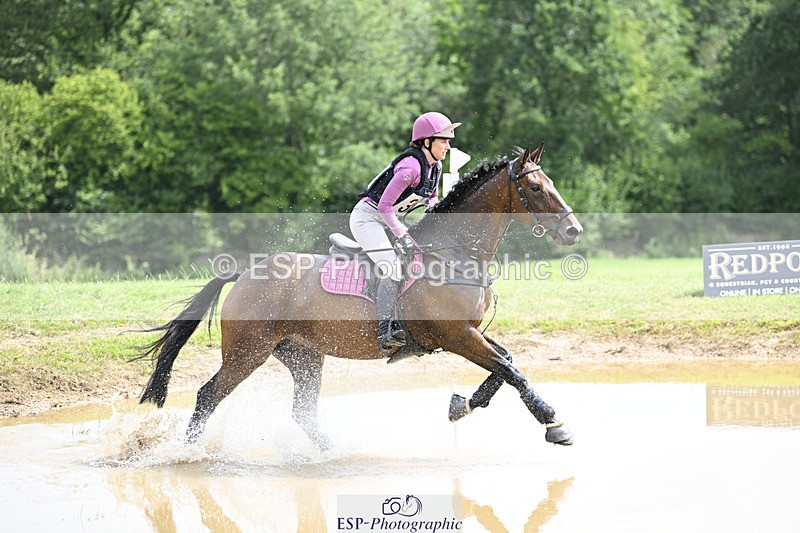 240804-120533-12532 - 367-Florrie_Ball-POLMARK_JAY_WALK