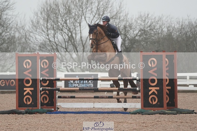251207-120613-01967 - Cls 20 Snr Newcomers and 1.10m