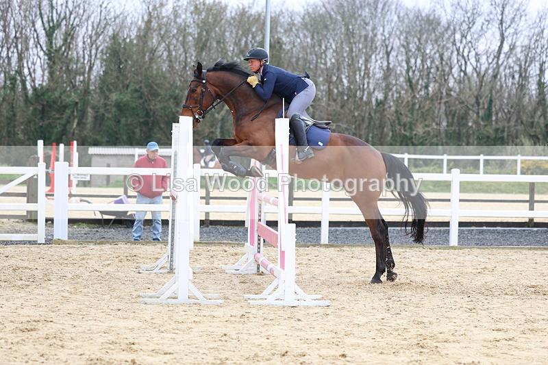 3E7A7649 - Class 8: Senior Newcomers/1.10m open