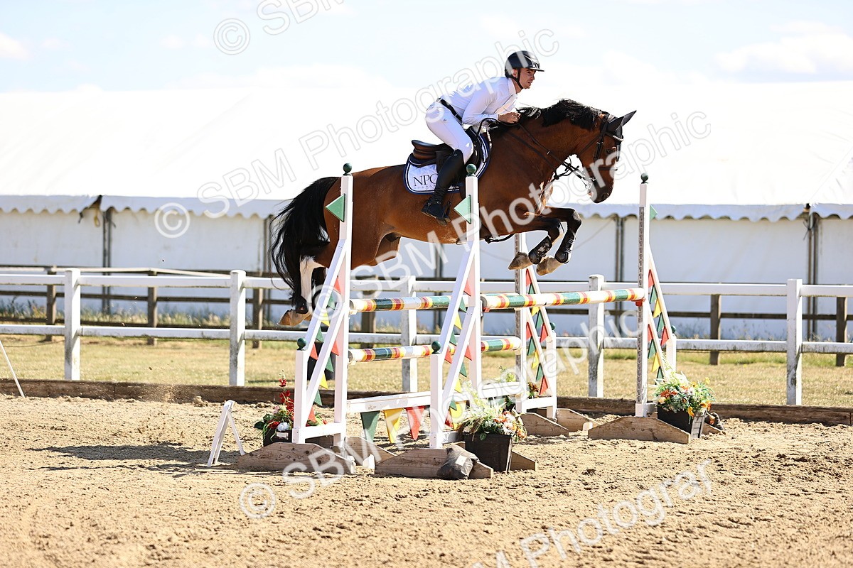 SBM_015661 - Class 16 - Senior foxhunter - 1.20m Open