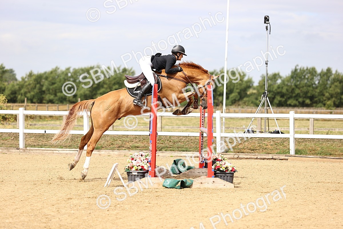 SBM_009525 - Class 8 - Senior Newcomers - 1.10  Open
