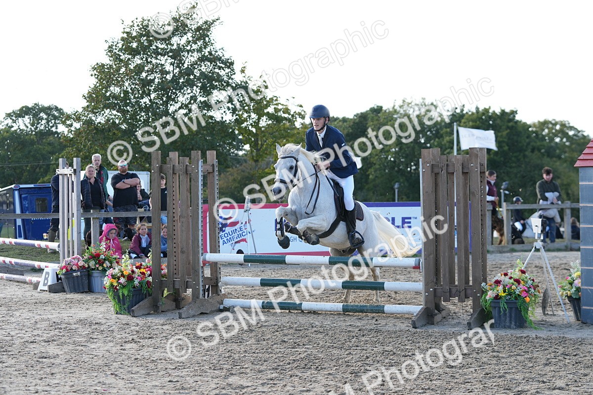 SBM_50971_J8 Junior Pony 65cm Championship - Sarah Howlett